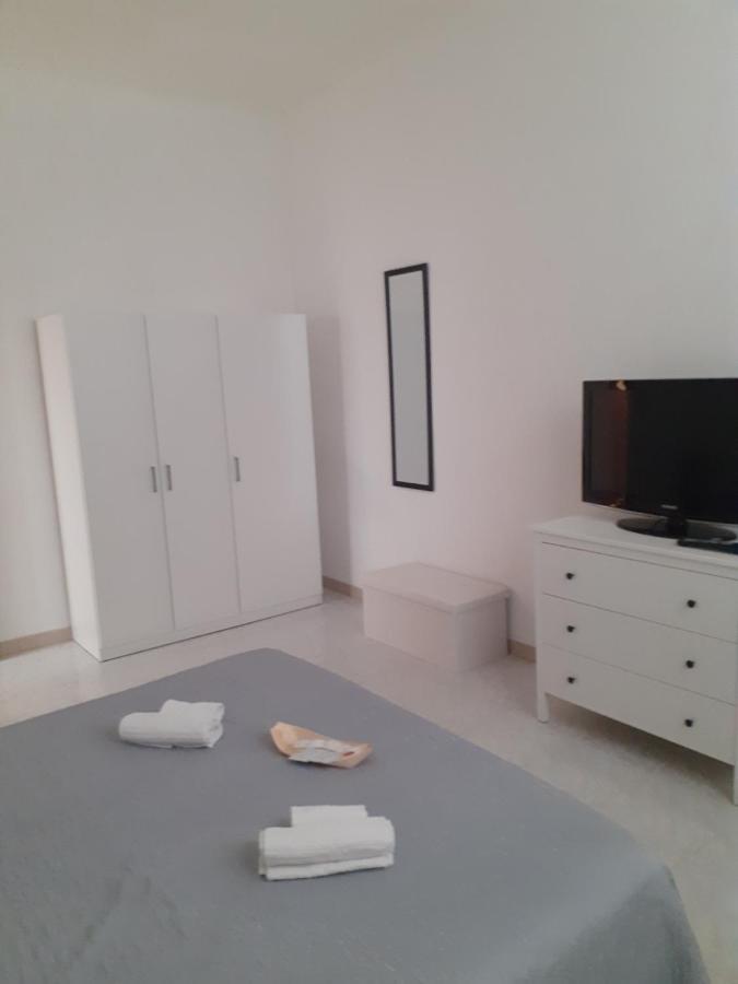 Appartamento Turistico Solarium Syrakusa Exteriör bild